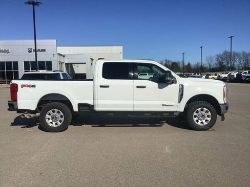 Used 2024 Ford F250 XLT w/ FX4 Off-Road Package image 8