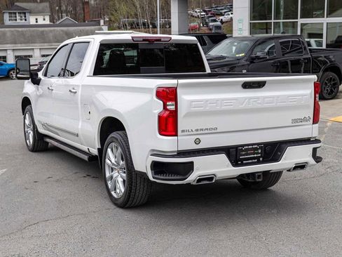 Used 2024 Chevrolet Silverado 1500 High Country w/ Technology Package AWD/4WD image 6