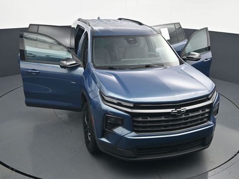 Used 2024 Chevrolet Traverse LT w/ Midnight/Sport Edition FWD image 30