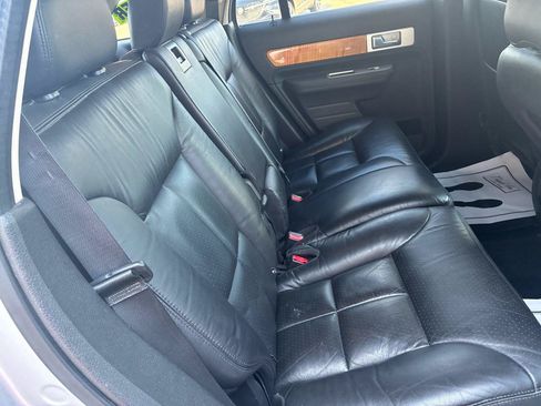 Used 2010 Lincoln MKX AWD image 11