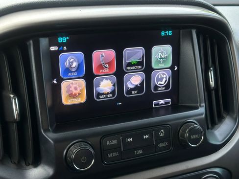 Used 2018 Chevrolet Colorado Z71 AWD/4WD image 27