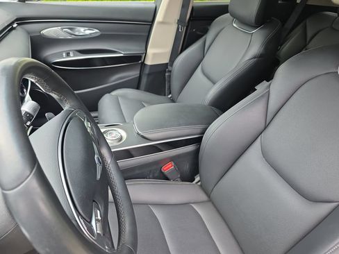 Used 2025 Genesis GV70 2.5T AWD/4WD image 14