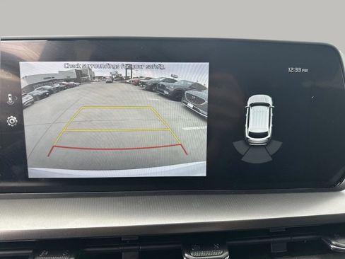 Used 2025 Kia Telluride S FWD image 17