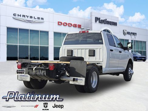New 2025 RAM 3500 Tradesman w/ Chrome Appearance Group AWD/4WD image 5