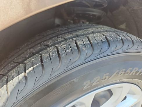 Used 2018 Chevrolet Equinox LS w/ LPO, Floor Liner Package FWD image 27