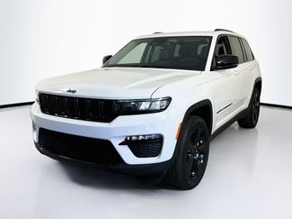 Used 2023 Jeep Grand Cherokee Limited w/ Black Appearance Package RWD video 1