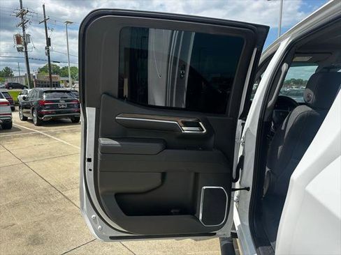 Used 2023 Chevrolet Silverado 1500 LT Trail Boss w/ LPO, Dark Essentials Package AWD/4WD image 21