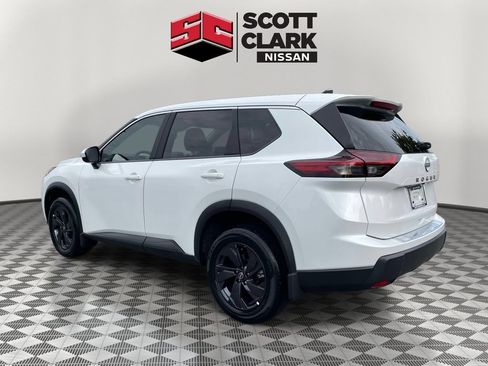 Used 2026 Nissan Rogue SV FWD image 4
