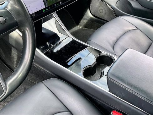 Used 2018 Tesla Model 3 Long Range RWD image 14