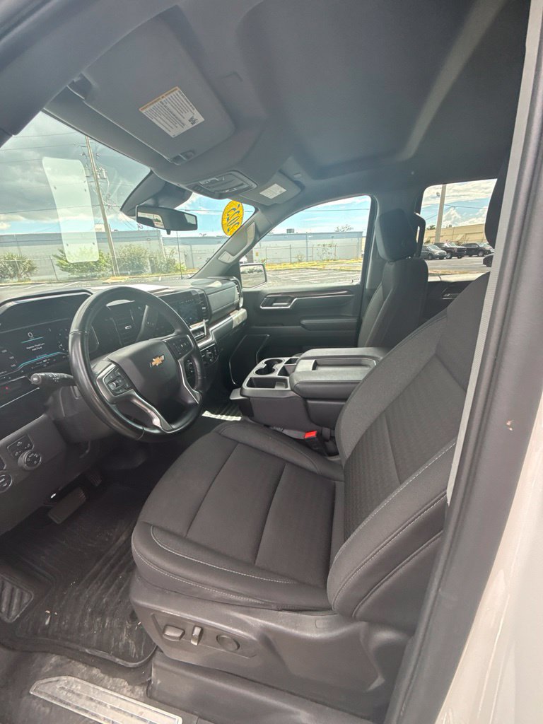 Used 2025 Chevrolet Silverado 1500 LT RWD image 10