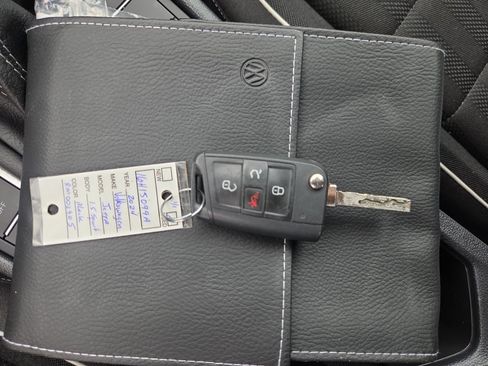 Used 2024 Volkswagen Jetta Sport FWD image 37