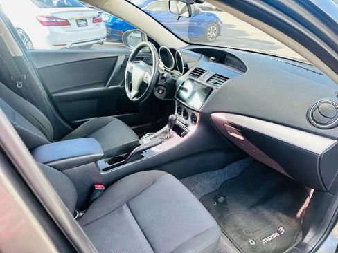 Used 2010 MAZDA MAZDA3 i Touring image 17