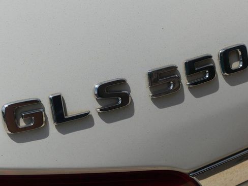 Used 2017 Mercedes-Benz GLS 550 4MATIC image 36