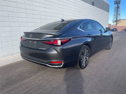 Certified 2025 Lexus ES 300h w/ Premium Package image 3
