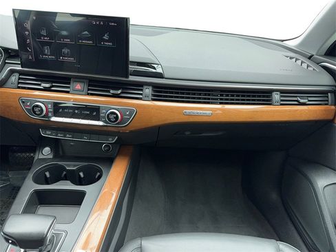 Used 2023 Audi A4 2.0T Premium w/ Convenience Package image 19