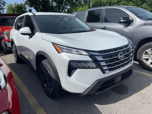 Used 2026 Nissan Rogue SV FWD image 7