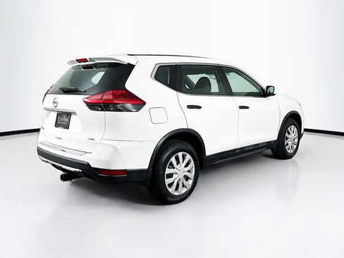 Used 2017 Nissan Rogue S image 9