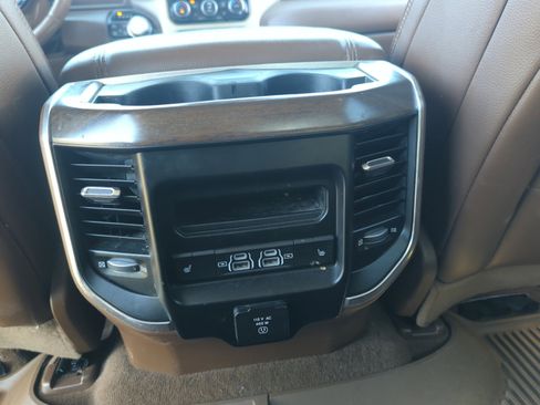 Used 2021 RAM 1500 Laramie image 29