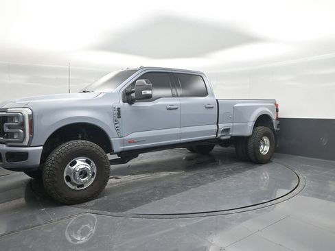 Used 2024 Ford F350 Lariat w/ Lariat Ultimate Package image 33