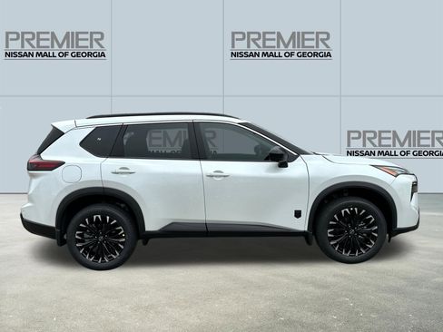 New 2026 Nissan Rogue SV FWD image 4