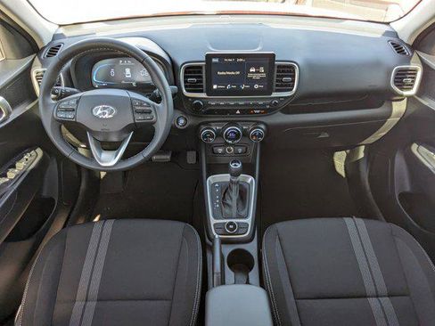 Certified 2025 Hyundai Venue SEL image 13