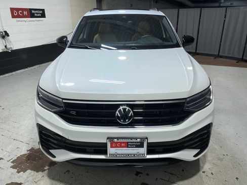 Used 2024 Volkswagen Tiguan SE R-Line AWD/4WD image 6