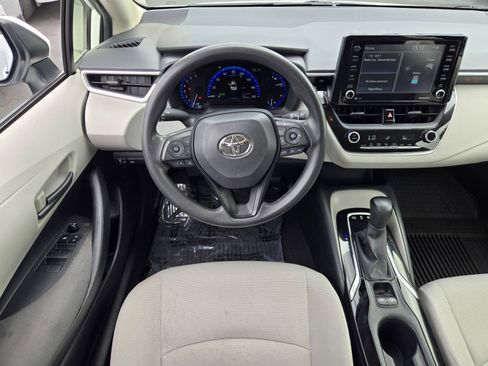 Used 2022 Toyota Corolla LE FWD image 12