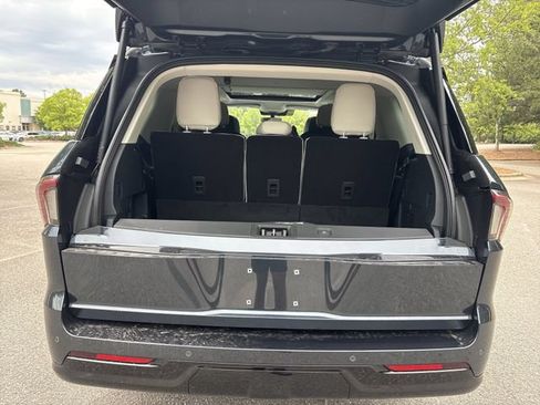 New 2026 Lincoln Navigator Reserve AWD/4WD image 25