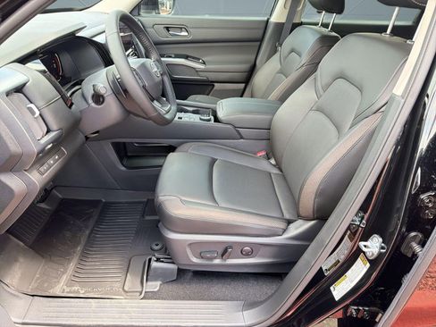 New 2026 Nissan Pathfinder SL AWD/4WD image 5