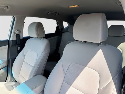 Used 2018 Hyundai Tucson SEL image 12