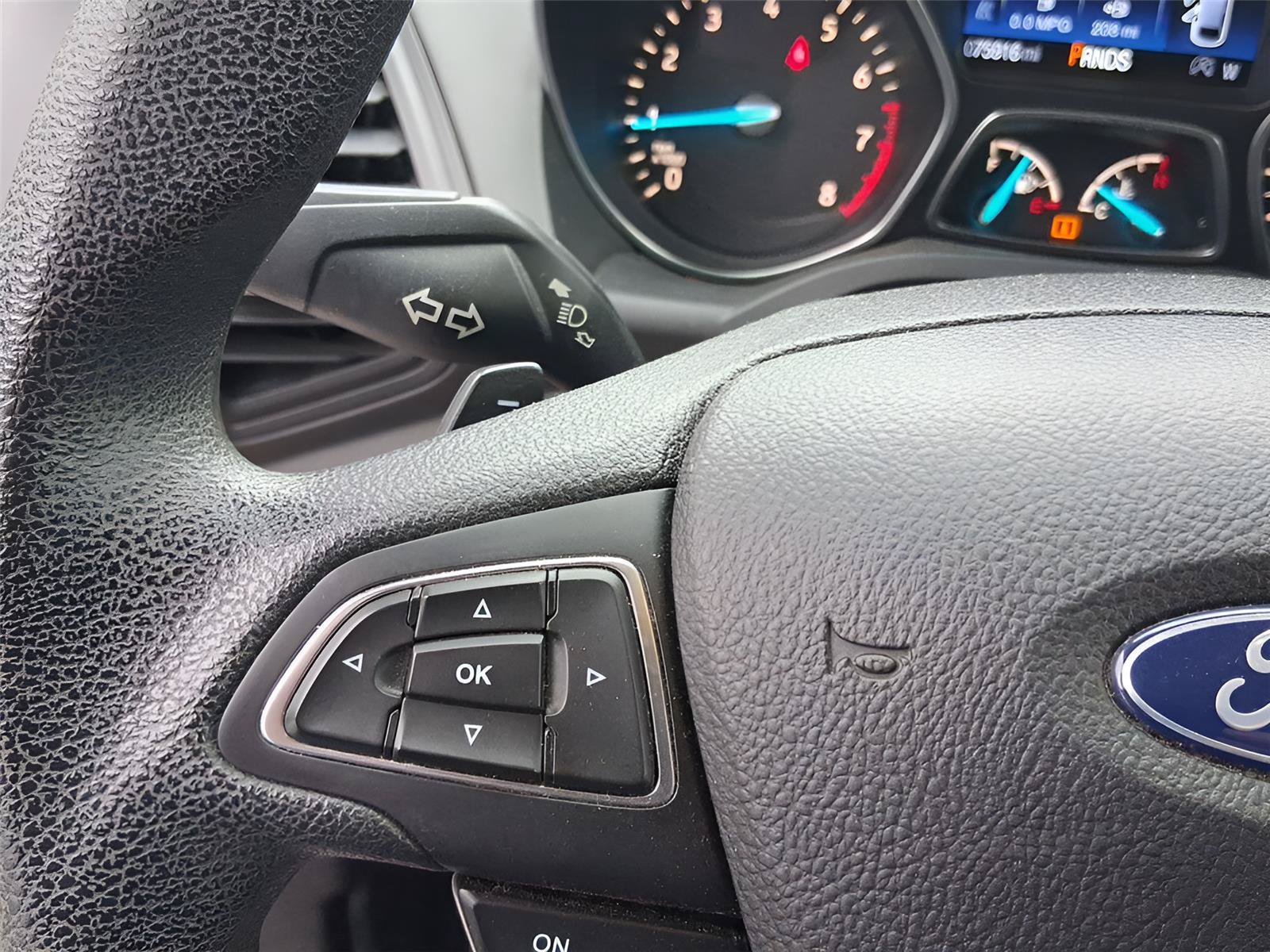Used 2017 Ford Escape SE w/ Equipment Group 201A AWD/4WD image 22