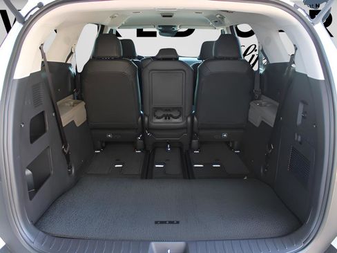 New 2026 Kia Carnival EX image 10