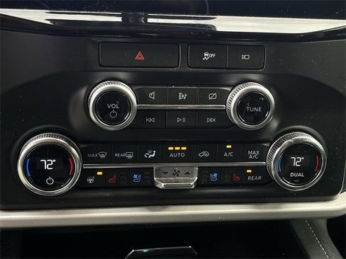 Used 2022 Ford Expedition XLT image 20