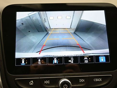 Used 2023 Chevrolet Equinox LT image 44