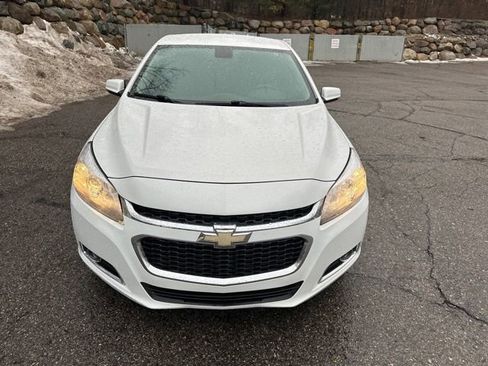 Used 2015 Chevrolet Malibu LT w/ Leather Package image 3