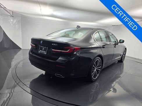 Used 2023 BMW 530i w/ Premium Package RWD image 4