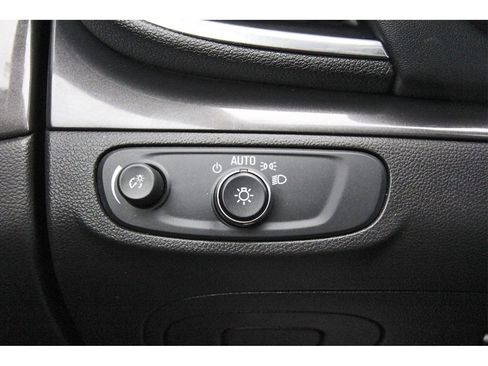 Used 2019 Buick Encore Preferred image 19