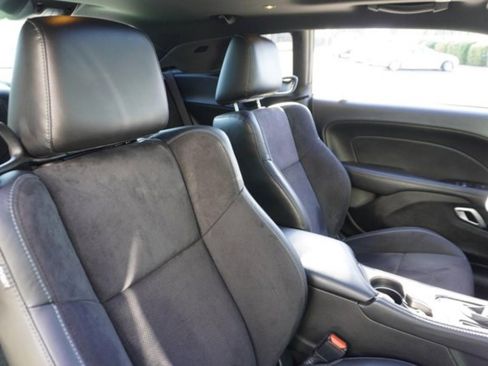 Used 2023 Dodge Challenger GT w/ Plus Package image 18