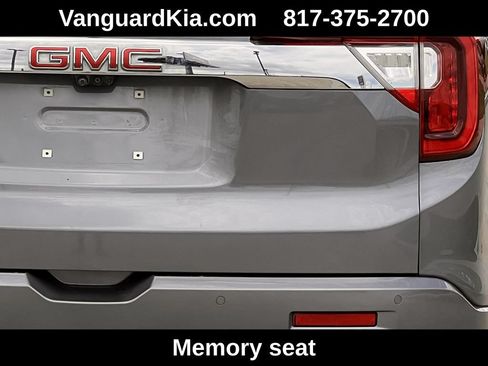 Used 2021 GMC Acadia Denali w/ Denali Technology Package FWD image 5
