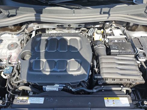 Certified 2026 Volkswagen Tiguan SE AWD/4WD image 34