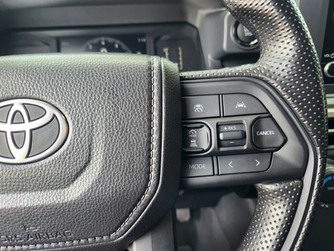 Certified 2025 Toyota Tacoma SR image 19