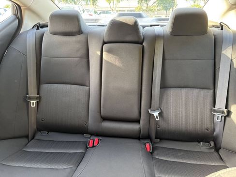 Used 2025 Nissan Altima 2.5 SV FWD image 37
