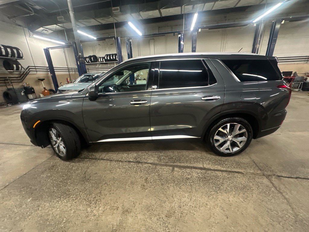 Used 2020 Hyundai Palisade SEL w/ Premium Package AWD/4WD image 3
