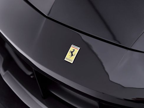 Used 2018 Ferrari 488 Spider RWD image 31