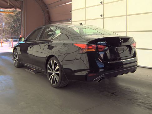 Used 2022 Nissan Altima 2.5 SR image 13