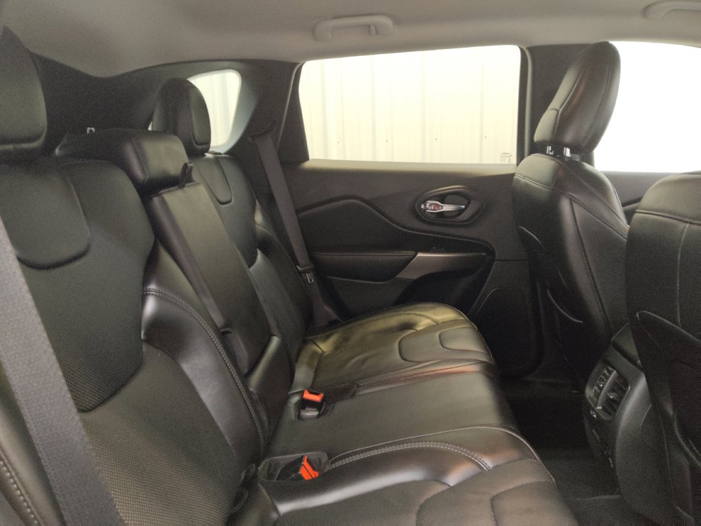 Used 2020 Jeep Cherokee Limited AWD/4WD image 19