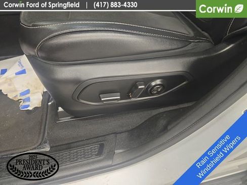 Used 2023 Jeep Grand Cherokee L Laredo AWD/4WD image 38