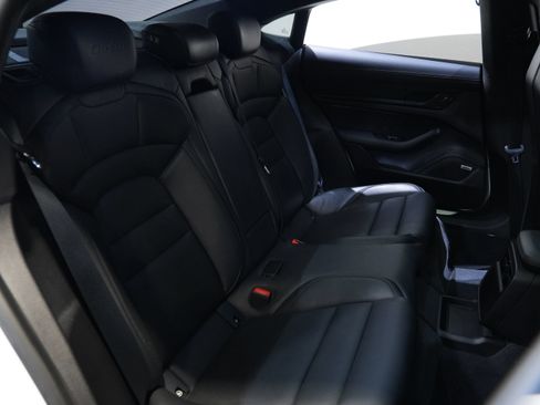 Used 2020 Porsche Taycan AWD/4WD image 37
