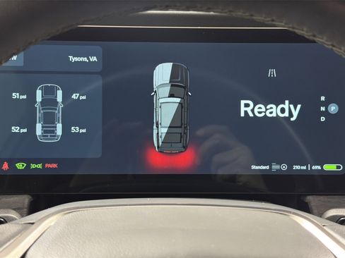 Used 2024 Rivian R1S Adventure image 17