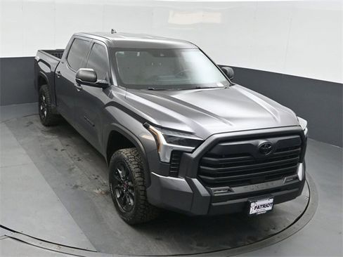 Used 2022 Toyota Tundra SR5 image 36